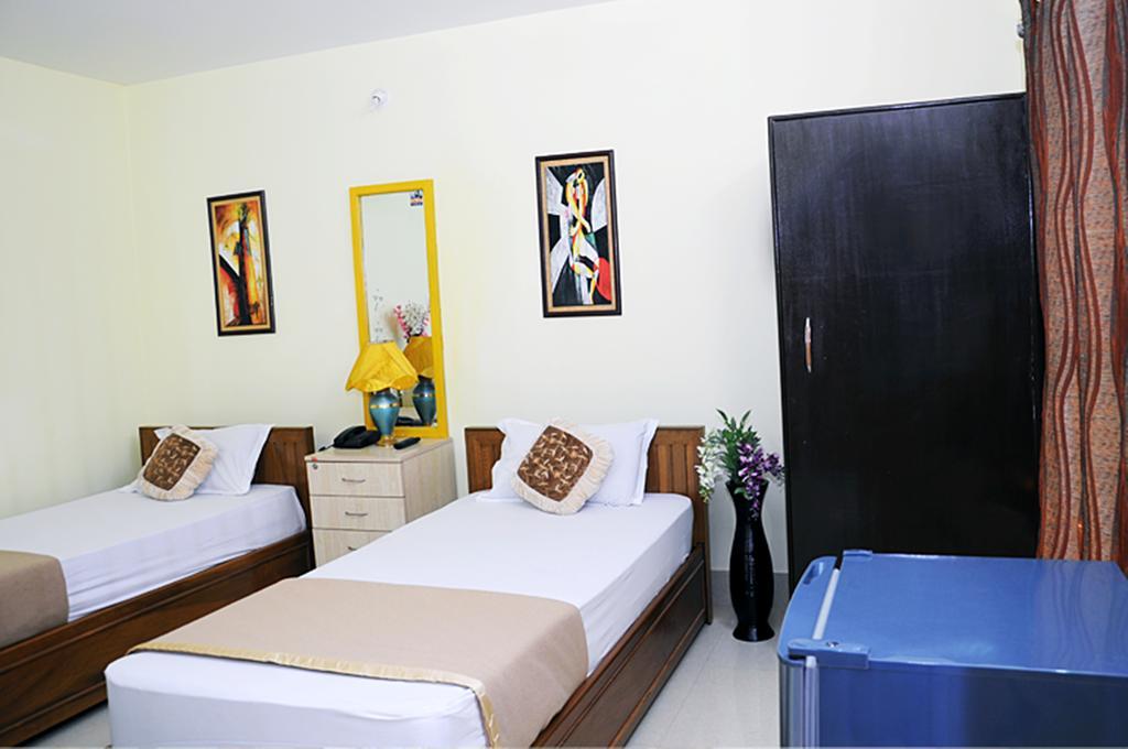 Hotel Pine Yard Tezpur Номер фото